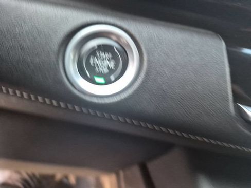 Certified 2022 Cadillac Escalade Luxury AWD/4WD image 23