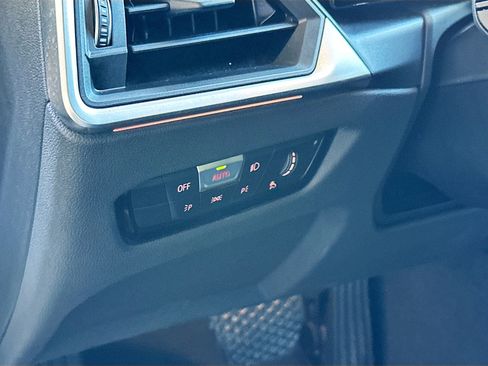 Certified 2023 BMW 330i Sedan w/ Convenience Package image 10