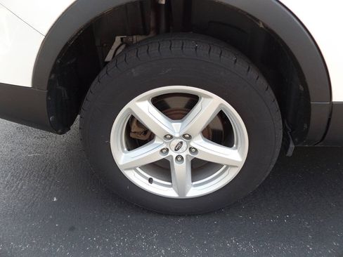 Used 2016 Ford Explorer XLT AWD/4WD image 33