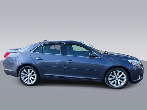 Used 2013 Chevrolet Malibu LT image 2