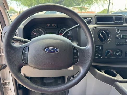 Used 2012 Ford E-350 and Econoline 350 XLT RWD image 17
