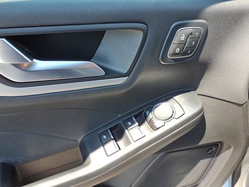 Used 2023 Ford Escape Platinum w/ Premium Technology Package AWD/4WD image 13