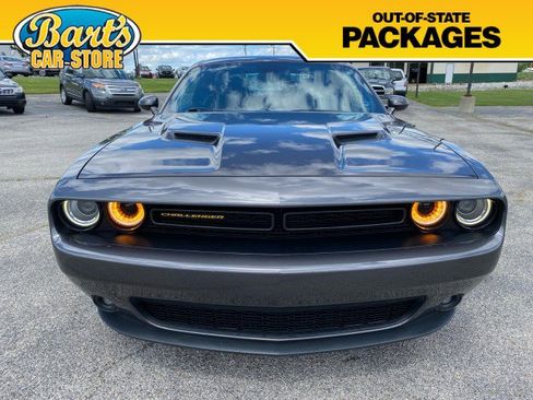 Used 2015 Dodge Challenger SXT Plus RWD image 2