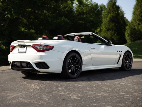 Used 2019 Maserati GranTurismo MC RWD image 7