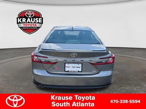 New 2026 Toyota Camry Hybrid FWD image 6