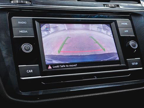 Used 2019 Volkswagen Tiguan S w/ Driver Assistance Package AWD/4WD image 29