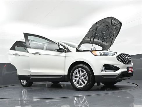 Certified 2024 Ford Edge SEL w/ Convenience Package AWD/4WD image 44