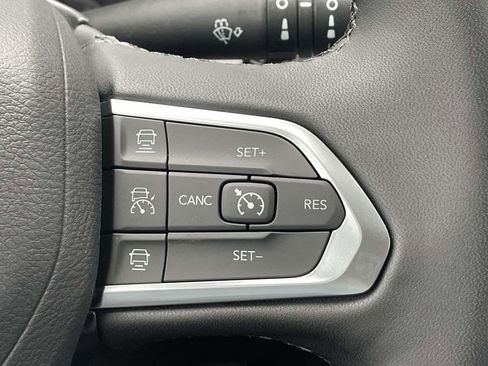 New 2026 Jeep Compass Limited image 33