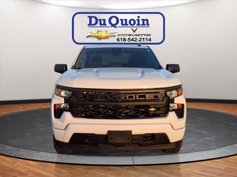 Used 2023 Chevrolet Silverado 1500 Custom image 4