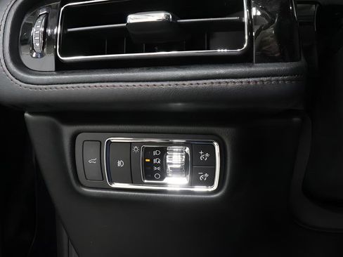Used 2020 Lincoln Aviator Reserve w/ Equipment Group 201A AWD/4WD image 18