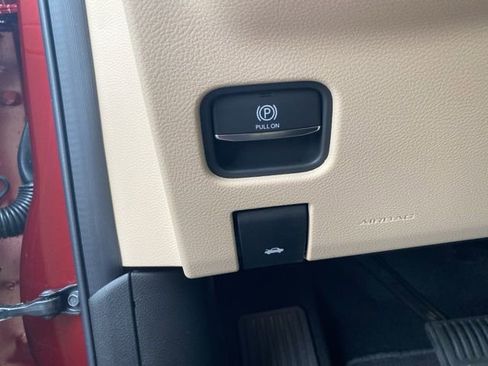 New 2025 Jeep Grand Cherokee L Limited image 15