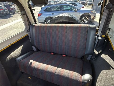 Used 2000 Jeep Wrangler Sport AWD/4WD image 19