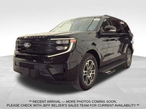 Used 2025 Ford Expedition Active AWD/4WD image 1