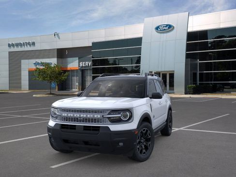 New 2025 Ford Bronco Sport Outer Banks image 2