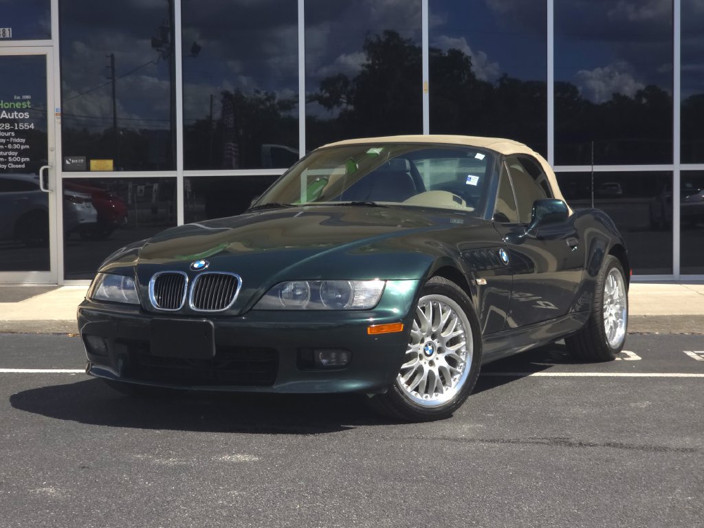Used 2001 BMW Z3 3.0i RWD image 2