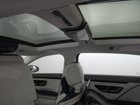 Used 2024 Mercedes-Benz Maybach S 680 4MATIC image 28