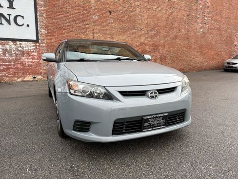 Used 2011 Scion tC FWD image 2