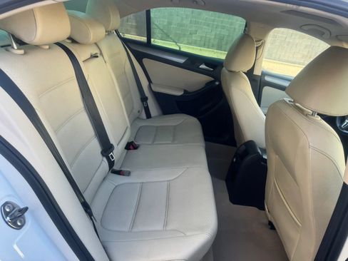 Used 2013 Volkswagen Jetta TDI FWD image 14