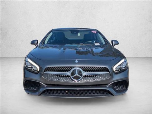 Used 2017 Mercedes-Benz SL 450 image 2