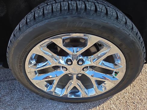 Used 2020 Cadillac Escalade ESV Platinum image 11