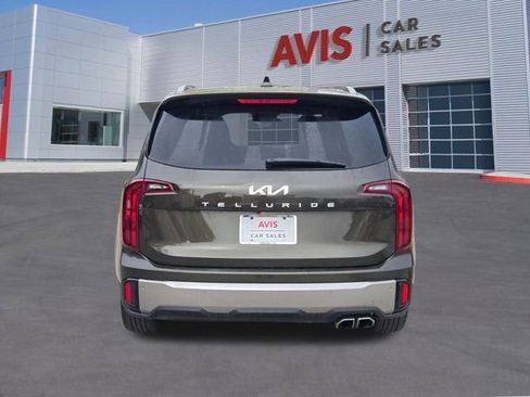Used 2025 Kia Telluride S image 9