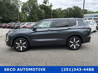 Used 2025 Mitsubishi Outlander SE FWD video 2