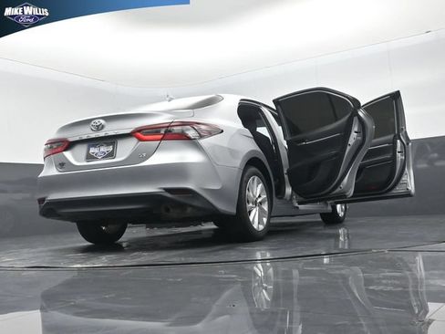 Used 2023 Toyota Camry LE FWD image 29