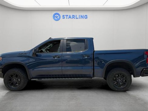 Used 2023 Chevrolet Silverado 1500 ZR2 w/ Technology Package AWD/4WD image 3