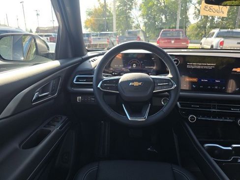 New 2026 Chevrolet Traverse LT image 20