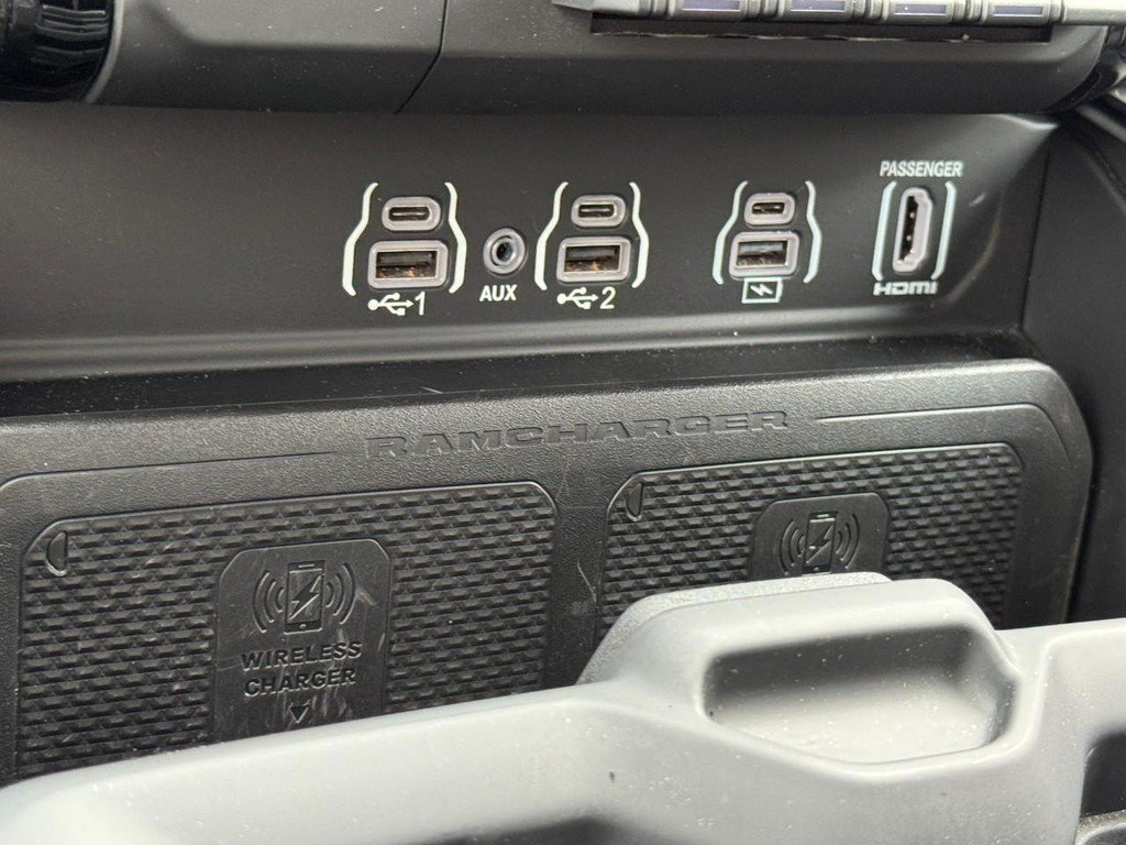 Used 2025 RAM 1500 Limited AWD/4WD image 20