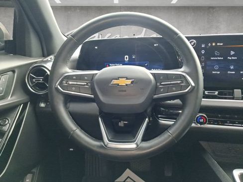 Used 2026 Chevrolet Equinox LT w/ Convenience Package II FWD image 27