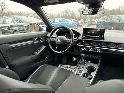 Used 2025 Honda Civic Sport image 11