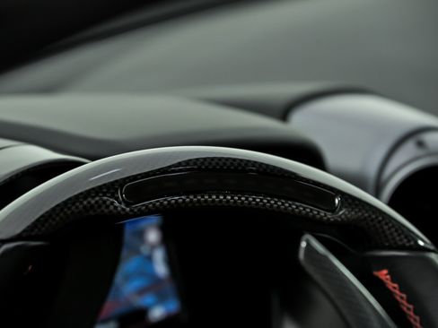 Used 2022 Ferrari F8 Tributo RWD image 29