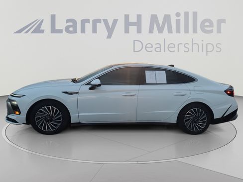 Used 2024 Hyundai Sonata Limited FWD image 2