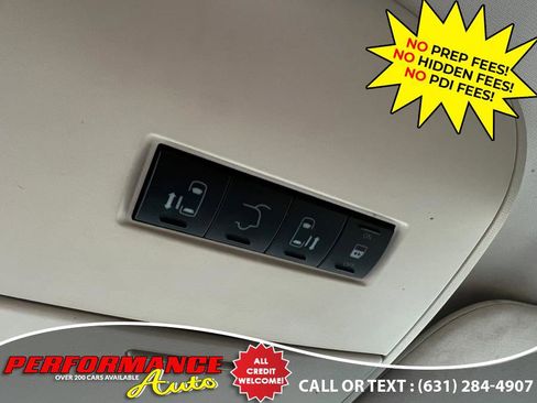 Used 2009 Chrysler Town & Country Touring image 16