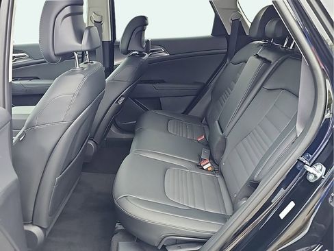 Certified 2025 Kia Sportage SX image 15