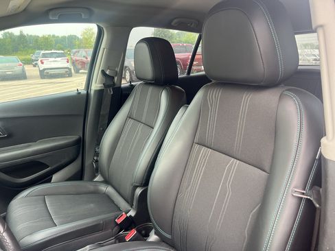 Used 2015 Chevrolet Trax LT w/ LT Plus Package FWD image 10