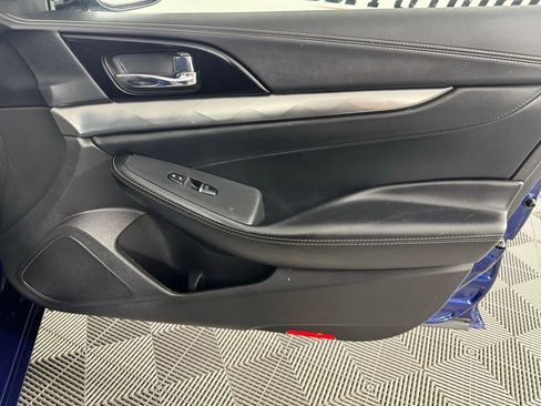 Used 2023 Nissan Maxima SV w/ Floor Mat Group image 31