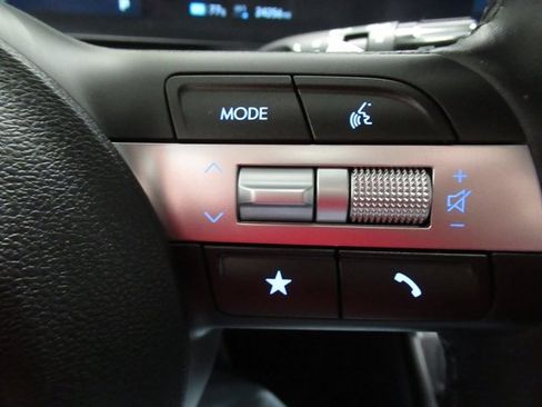 Used 2024 Hyundai Kona SEL FWD image 22