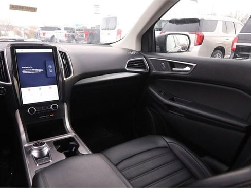 Certified 2024 Ford Edge SEL image 23