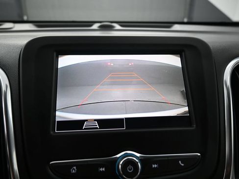 Used 2022 Chevrolet Equinox LT FWD image 25