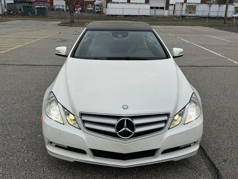 Used 2011 Mercedes-Benz E 350 Cabriolet image 2