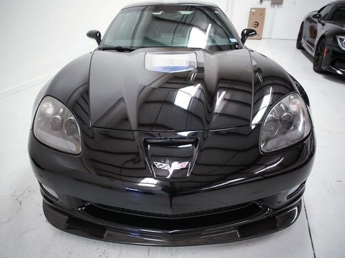 Used 2009 Chevrolet Corvette ZR1 w/ Preferred Equipment Group image 2