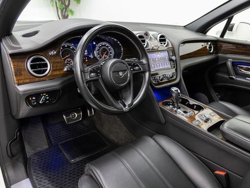 Used 2018 Bentley Bentayga AWD/4WD image 6