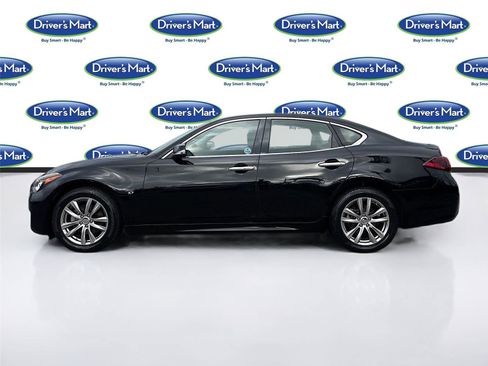 Used 2018 INFINITI Q70 Luxe image 5