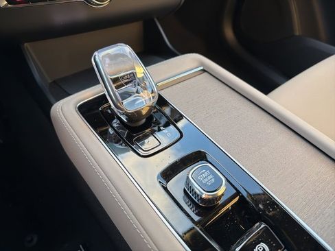 New 2026 Volvo XC90 B6 Plus w/ Protection Package Premier image 20