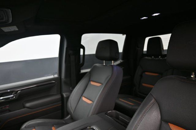 Used 2022 GMC Sierra 1500 AT4 w/ AT4 Preferred Package AWD/4WD image 37