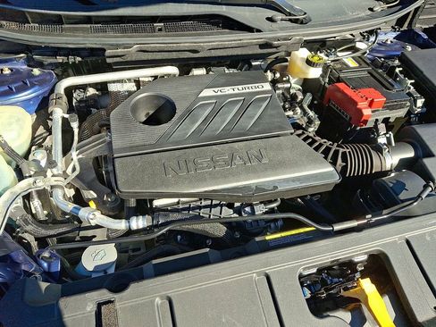 Used 2023 Nissan Rogue SV image 28