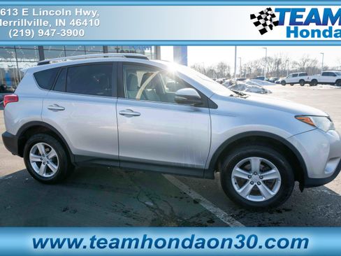 Used 2013 Toyota RAV4 XLE image 1