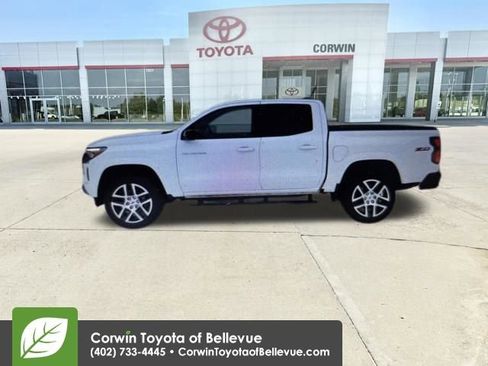 Used 2023 Chevrolet Colorado Z71 w/ Z71 Convenience Package 2 AWD/4WD image 17
